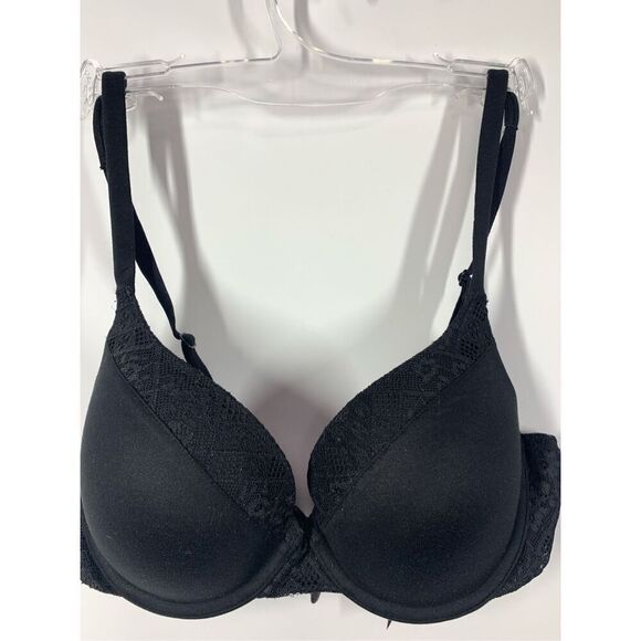 Victoria's Secret body by Victoria black lace trim perfect shape bra size 34C - Picture 1 of 9